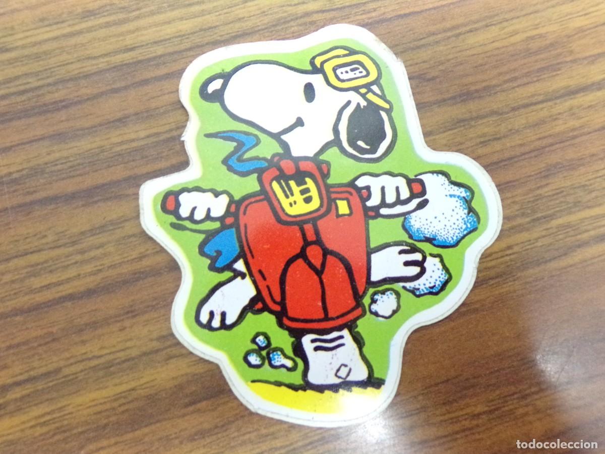 Pegatinas de colecci&oacute;n: pegatina de snoopy, con su trasera - Foto 1
