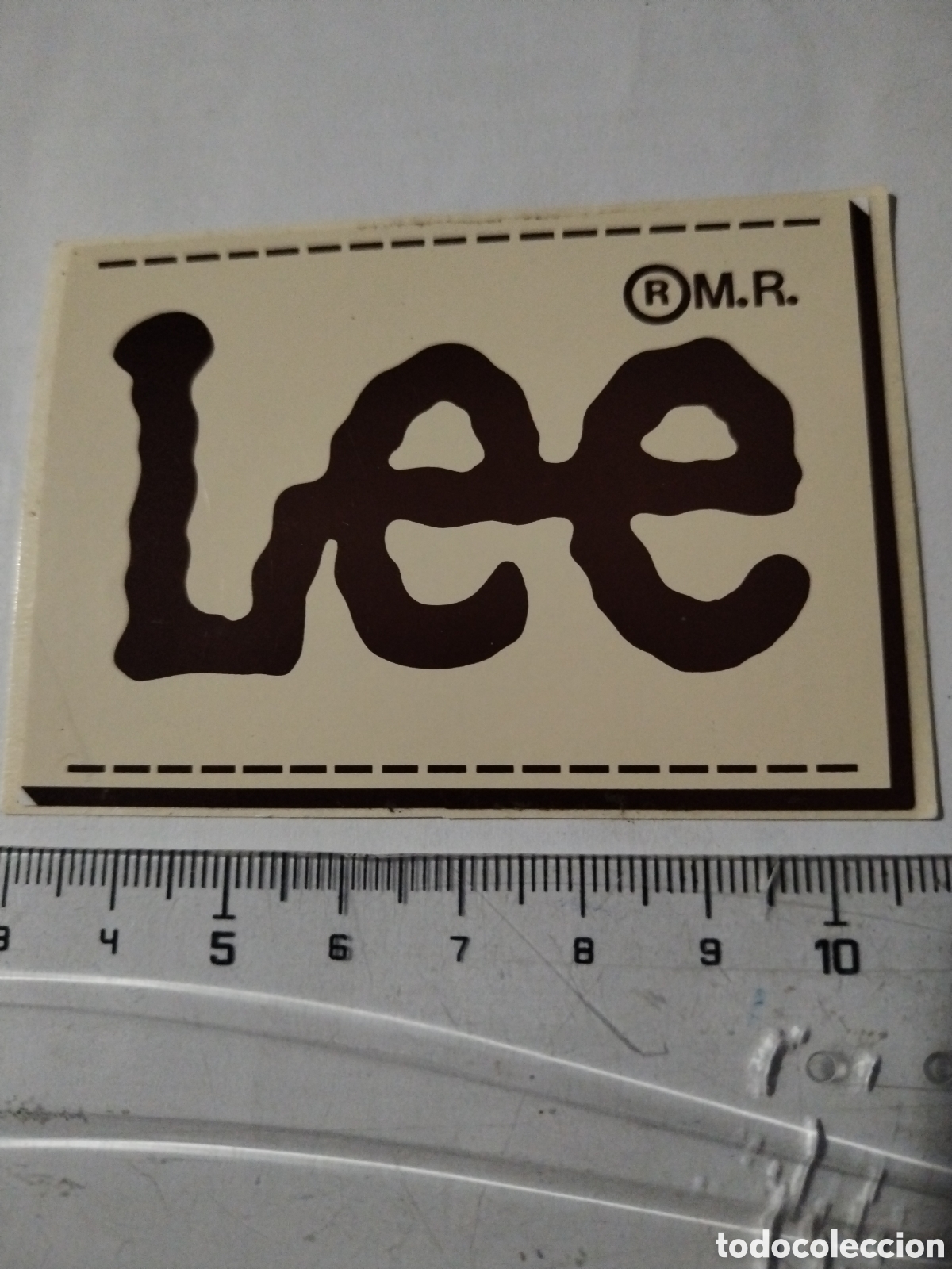Pegatinas de colecci&oacute;n: Pegatina self-adhesive Lee - Foto 1
