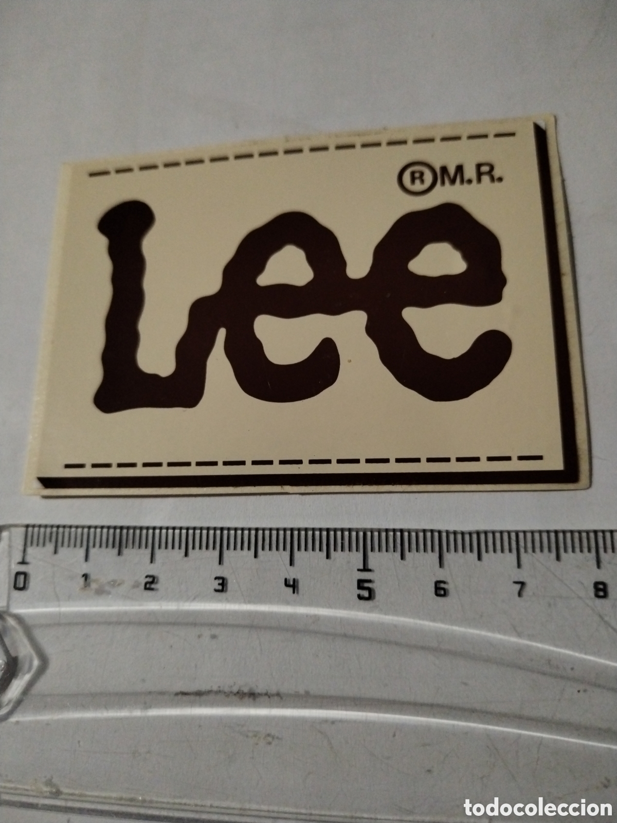 Pegatinas de colecci&oacute;n: Pegatina self-adhesive Lee - Foto 1
