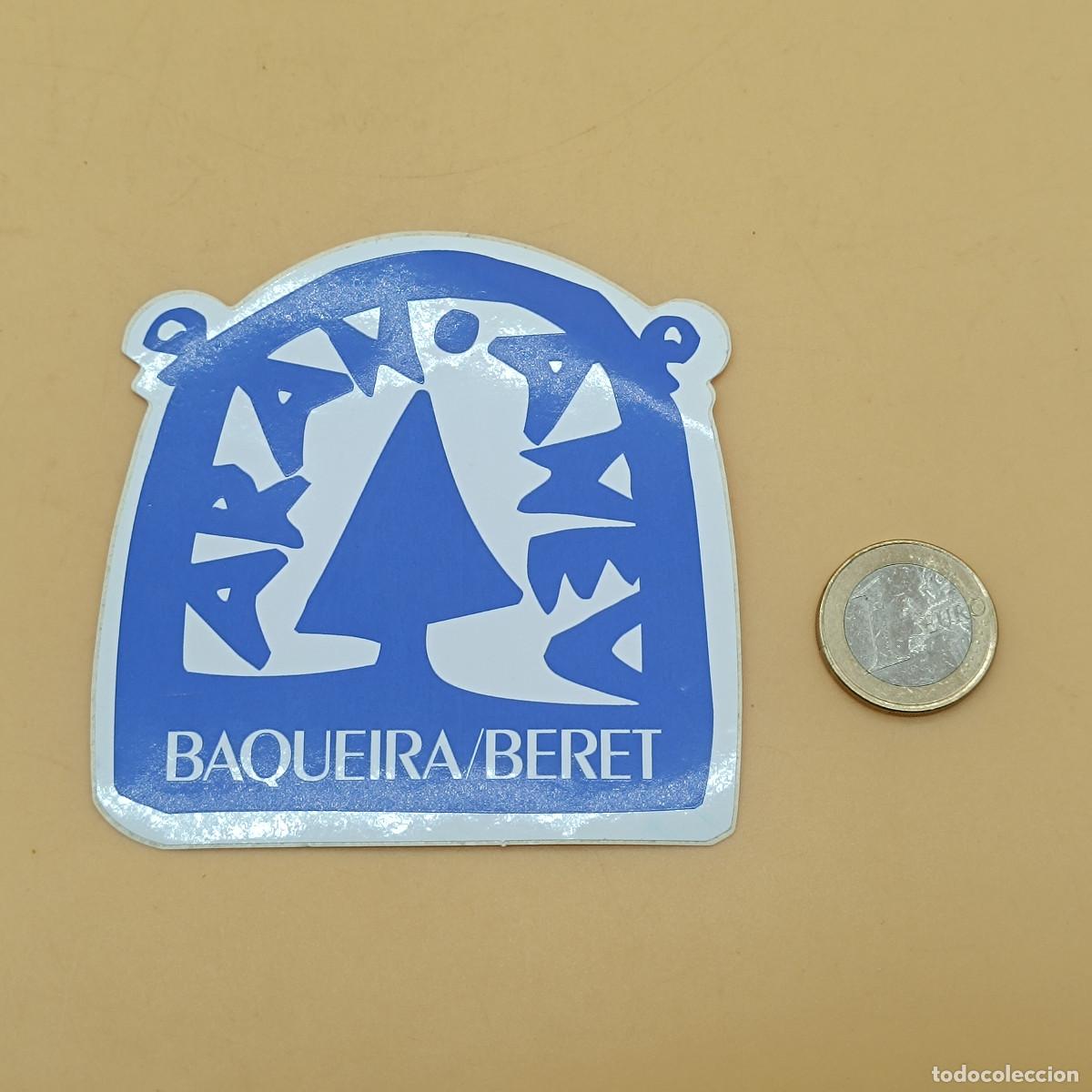 Sammlung von Aufklebern: PEGATINA SIN PEGAR BAQUEIRA BERET AZUL.