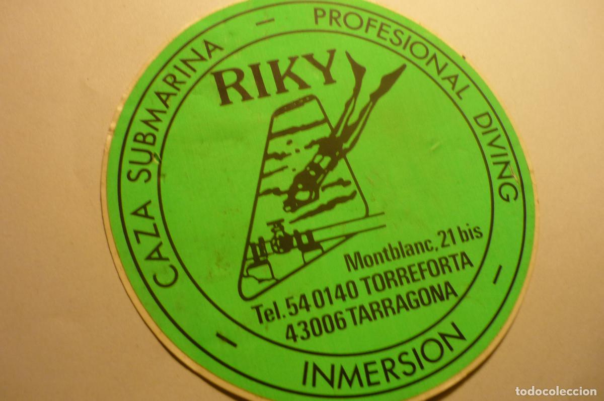 Pegatinas de colecci&oacute;n: PEGATINA RIKY CAZA SUBMARINA .-TORREFORTA