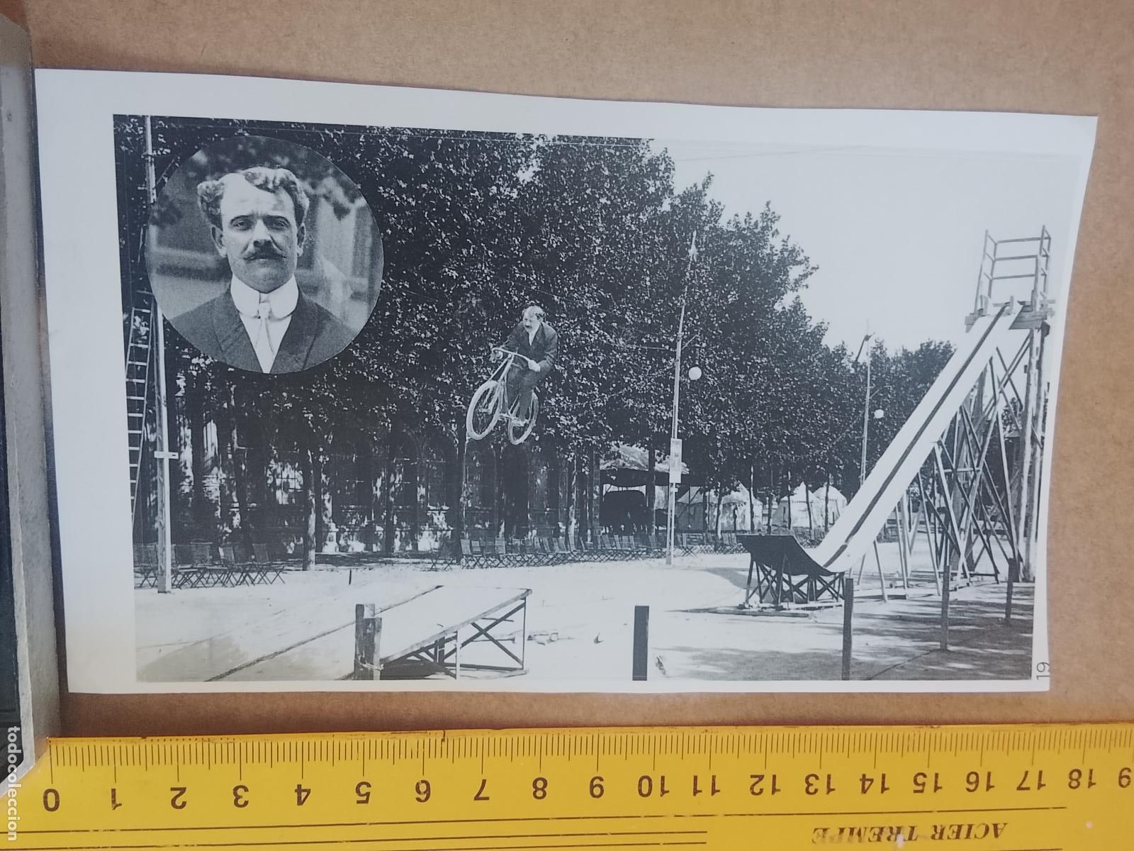Pegatinas de colecci&oacute;n: PEGATINA CROMO ADHESIVO - TROQUELADA - LA FLECHA HUMANA SALTO MORTAL BICICLETA