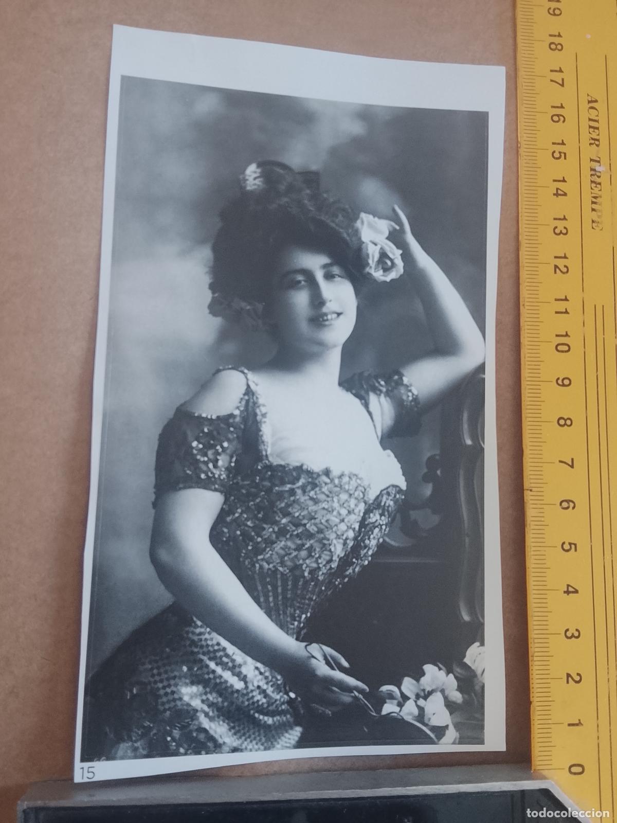 Pegatinas de colecci&oacute;n: PEGATINA CROMO ADHESIVO - TROQUELADA - CUPLETISTA LA FORNARINA LUCIENDO ESCOTE
