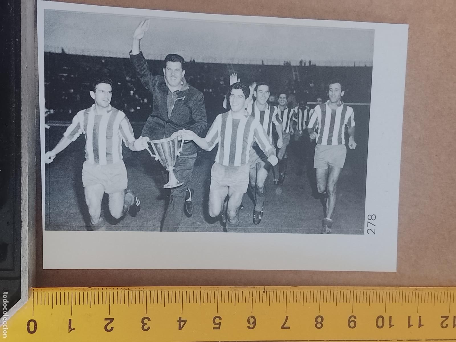 Pegatinas de colecci&oacute;n: PEGATINA CROMO ADHESIVO - TROQUELADA - FUTBOL ATLETICO DE MADRID 1962 RIVILLA VILLALONGA Y COLLAR