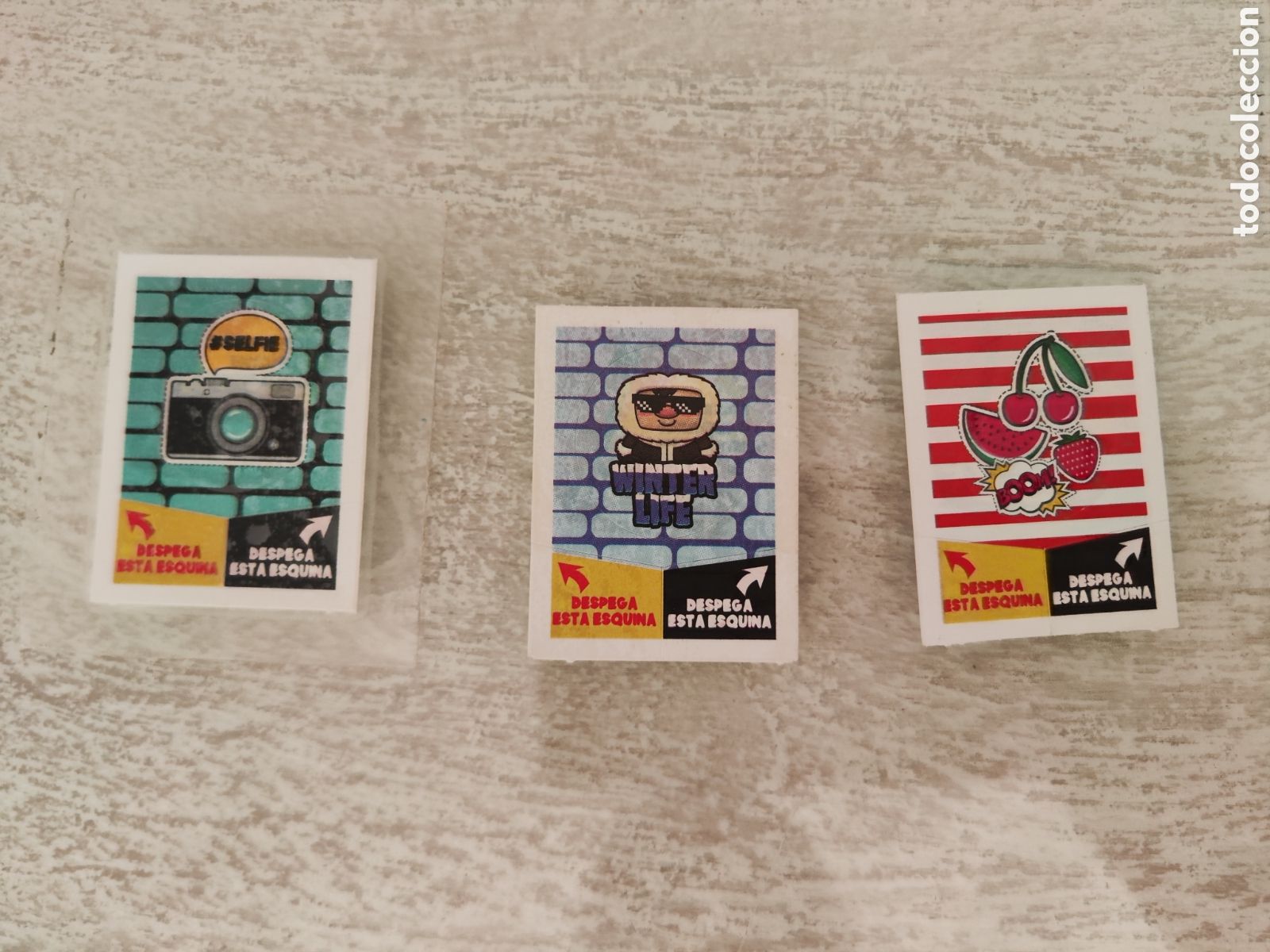 Pegatinas de colecci&oacute;n: Lote 3 pegatinas diferentes una en envoltorio