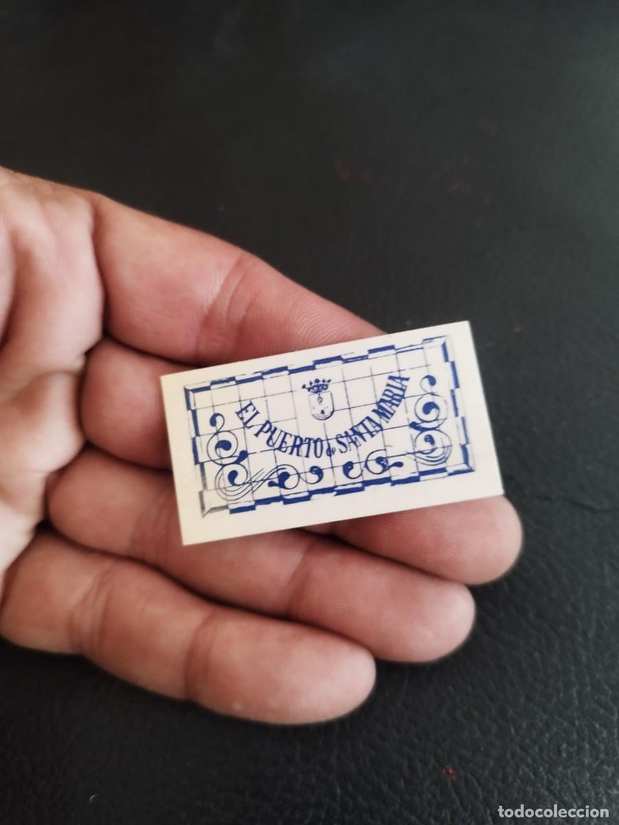 Pegatinas de colecci&oacute;n: Peque&ntilde;a pegatina, adhesivo. El Puerto de Santa Mar&iacute;a. Simula azulejos andaluz y escudo de Jerez.