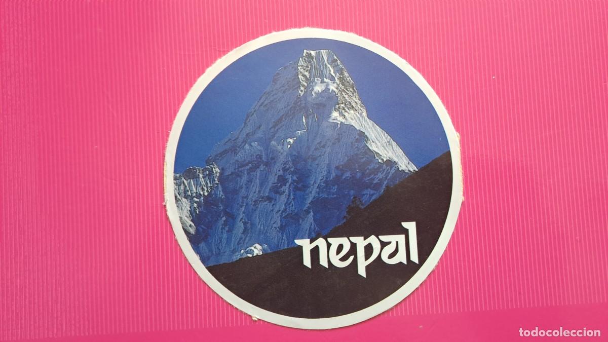 Pegatinas de colecci&oacute;n: ANTIGUA PEGATINA TURISMO NEPAL (11,5 cm)