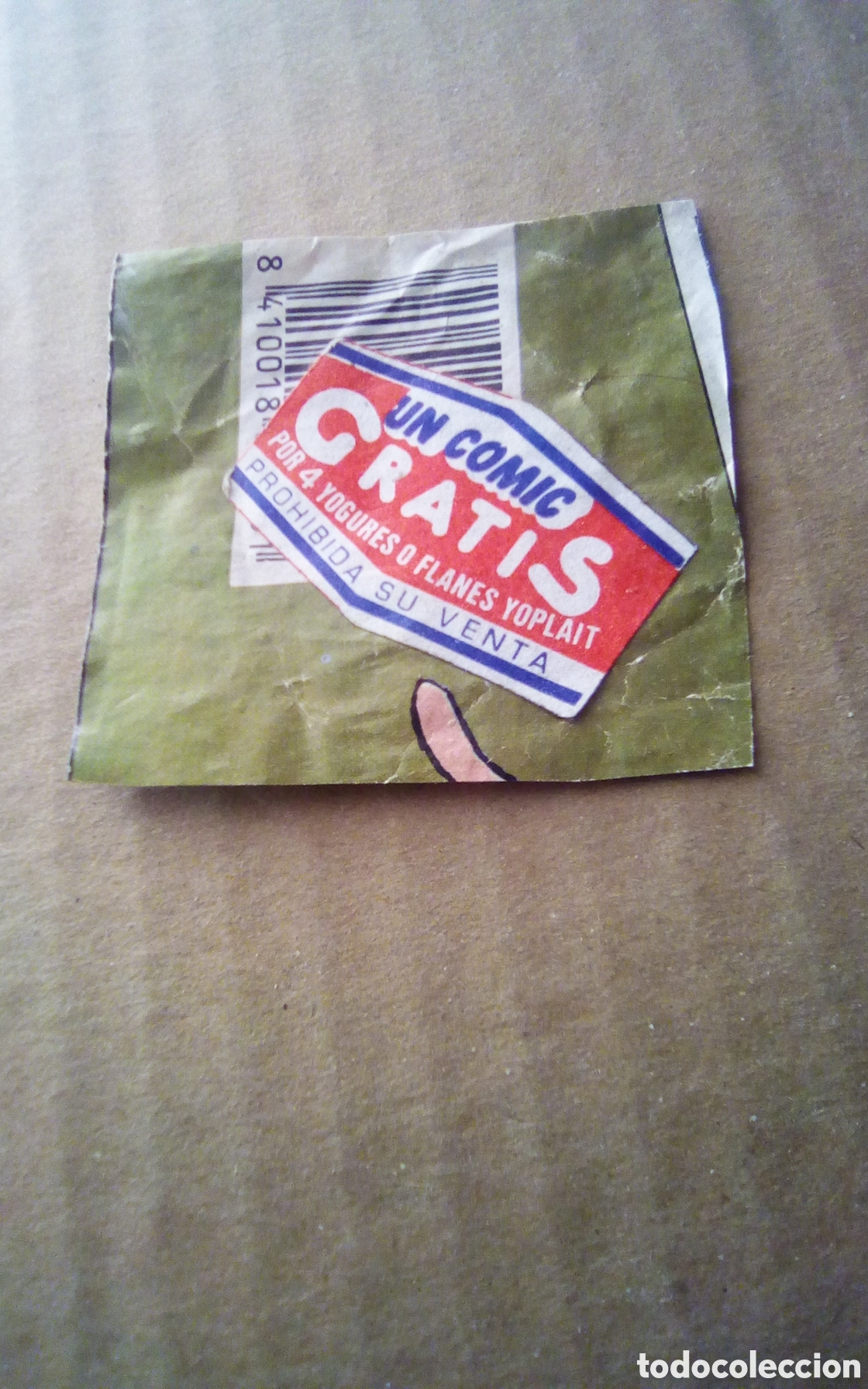 Pegatinas de colecci&oacute;n: Yoplait. Promoci&oacute;n un c&oacute;mic gratis. Pegatina pegada sobre un papel. A&ntilde;os 80s. Mide 45 mm.