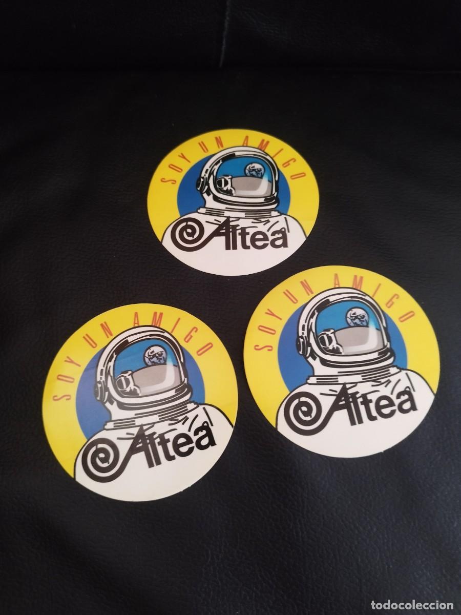 Pegatinas de colecci&oacute;n: 3 pegatinas, adhesivos publicidad. Soy un amigo del Altea. Astronauta con casco.
