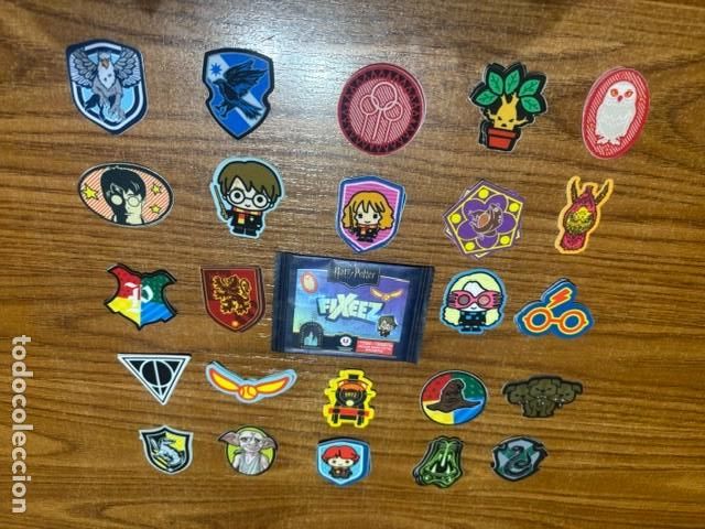 Pegatinas de colecci&oacute;n: Lote de 24 parches fixeez de Harry Potter (colecci&oacute;n completa) + sobre sin abrir