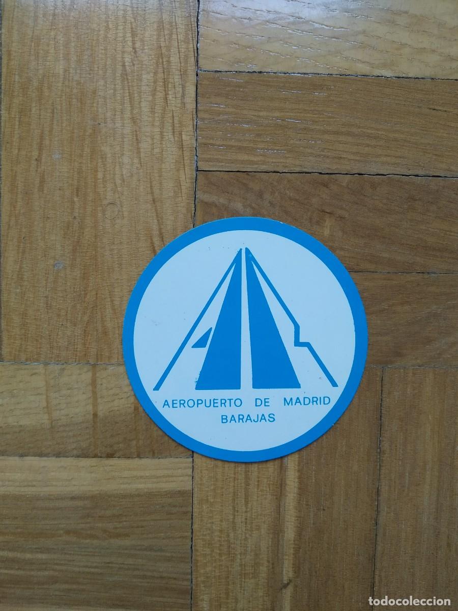 Collection stickers: PEGATINA AVION AEROPUERTO DE MADRID BARAJAS SIN PEGAR