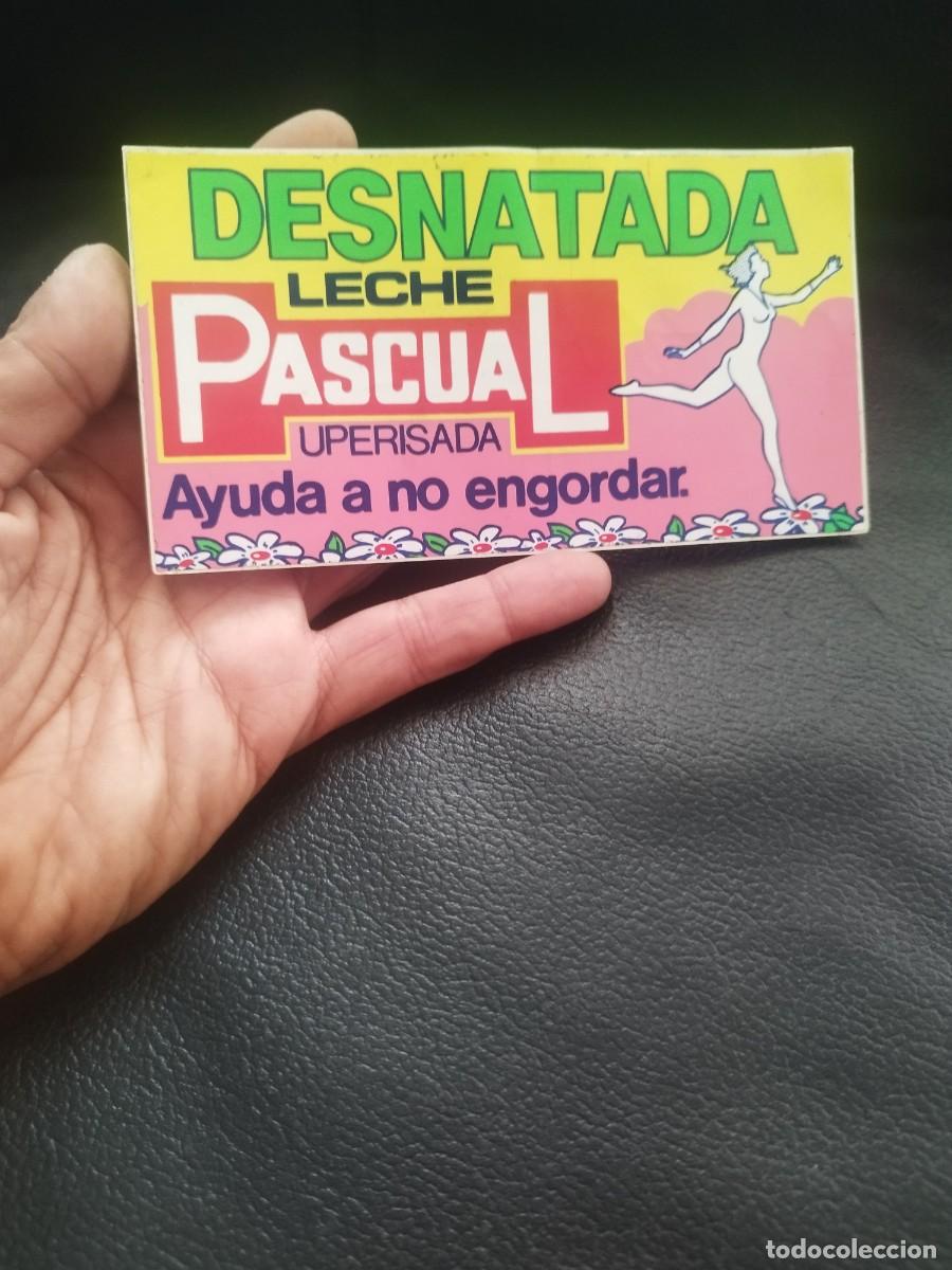 Pegatinas de colecci&oacute;n: Pegatina publicitaria antigua de Leche Pascual desnatada, de los a&ntilde;os 80
