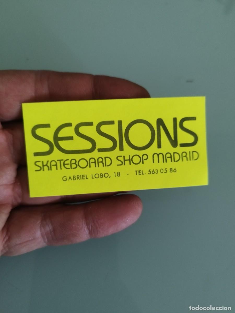 Adesivi di collezione: Pegatina, adhesivo. Tienda Sessions Skateboard Shop, ubicada en Madrid.