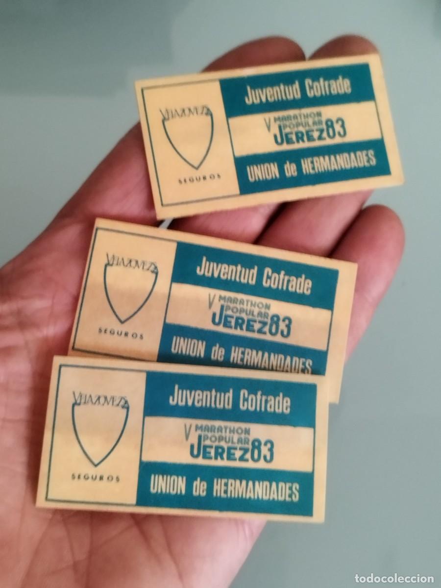 Adesivi di collezione: 3 pegatinas adhesivos del Marat&oacute;n Popular de Jerez 1983&rdquo;. Ver fotos para ver su estado.