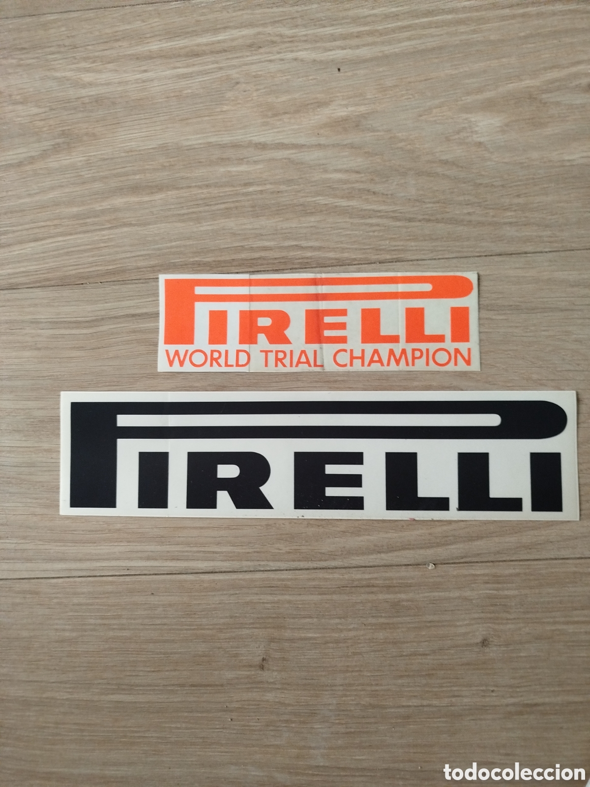 Pegatinas de colecci&oacute;n: 2 Pegatinas Pirelli coche