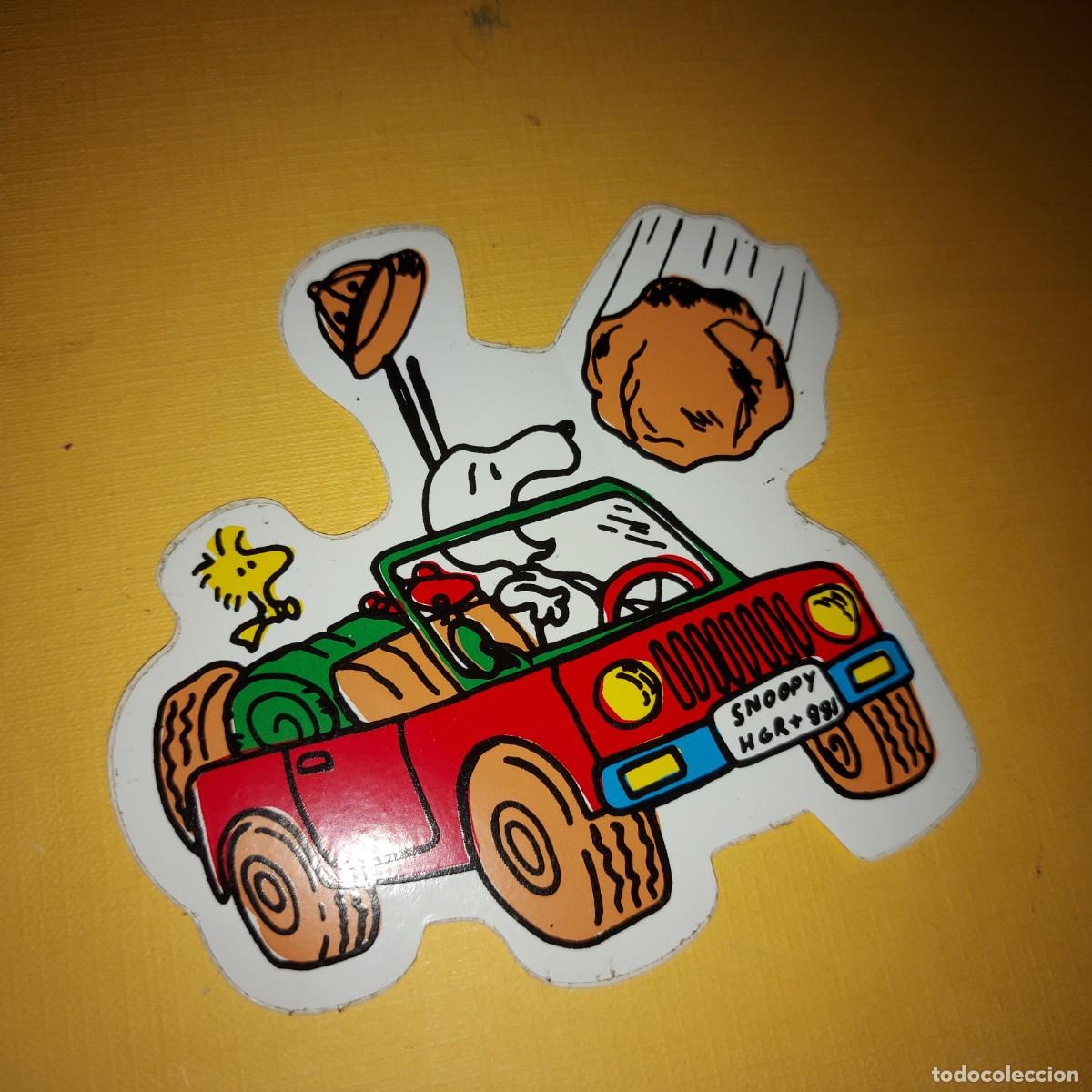Pegatinas de colecci&oacute;n: SNOOPY, ANTIGUA PEGATINA, EN COCHE