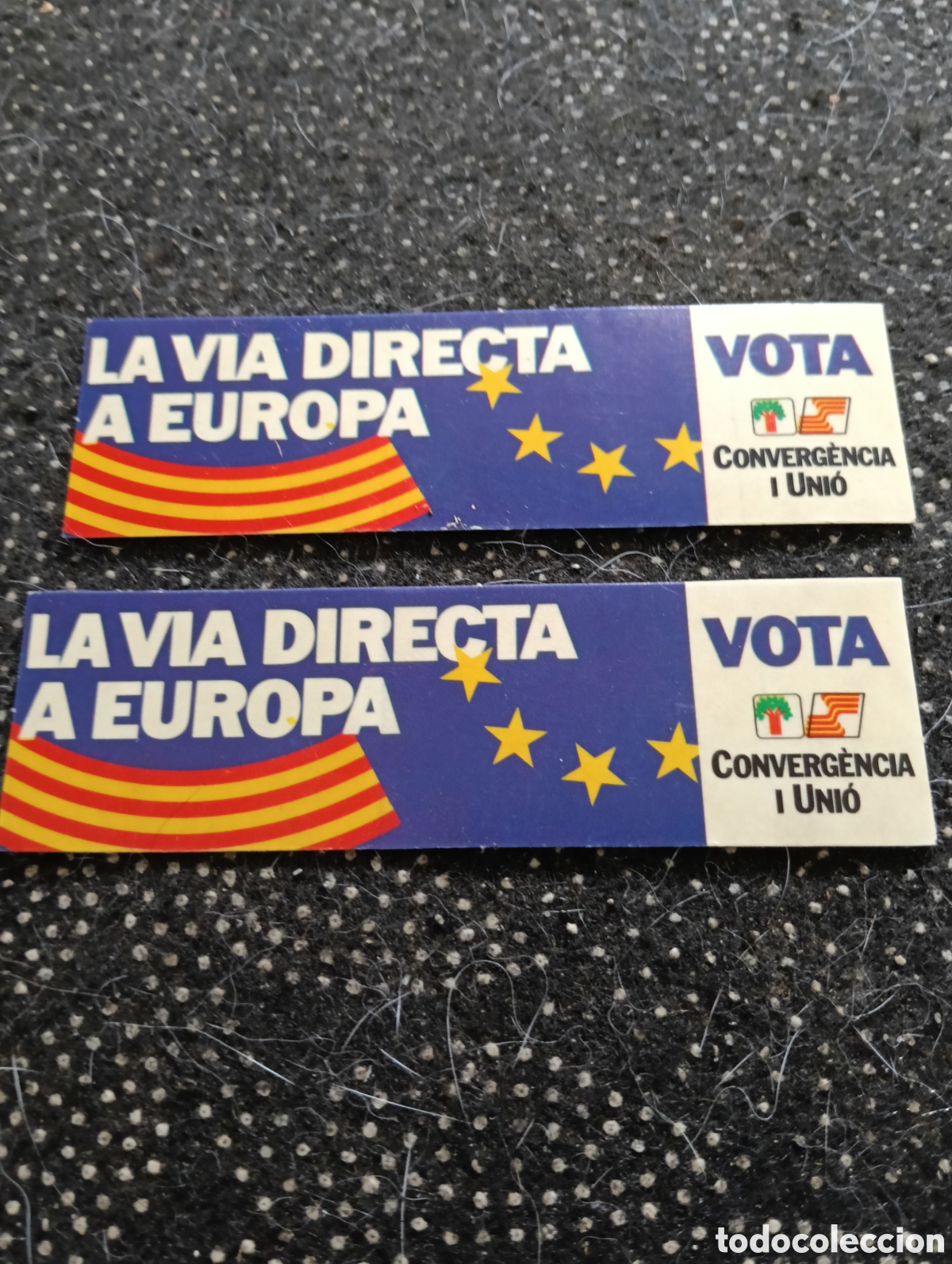 Pegatinas de colecci&oacute;n: 2 pegatinas pol&iacute;ticas, Vota Converg&egrave;ncia i Uni&oacute;