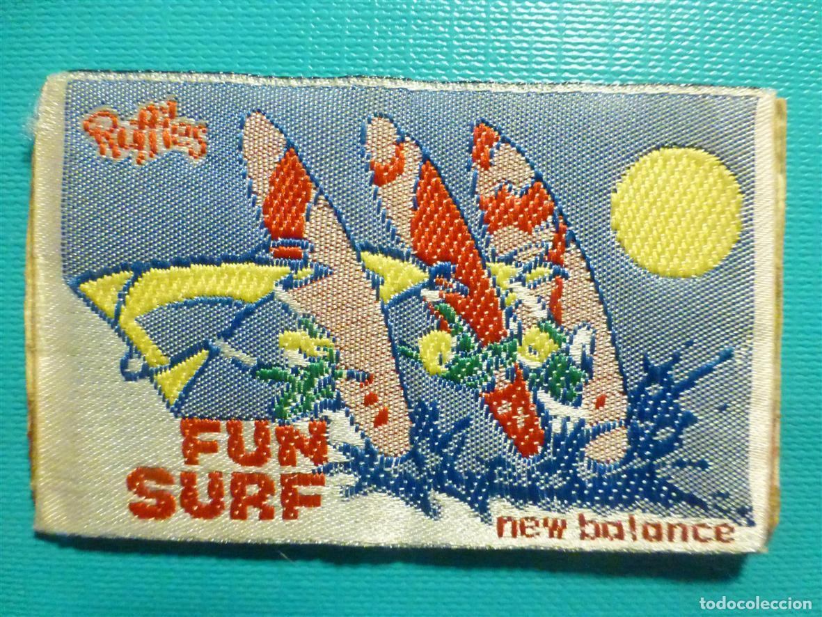 Pegatinas de colecci&oacute;n: Pegatina - Adhesivo De tela - Ruffles - Fun Surf - New Balance - 6 x 4 cm.