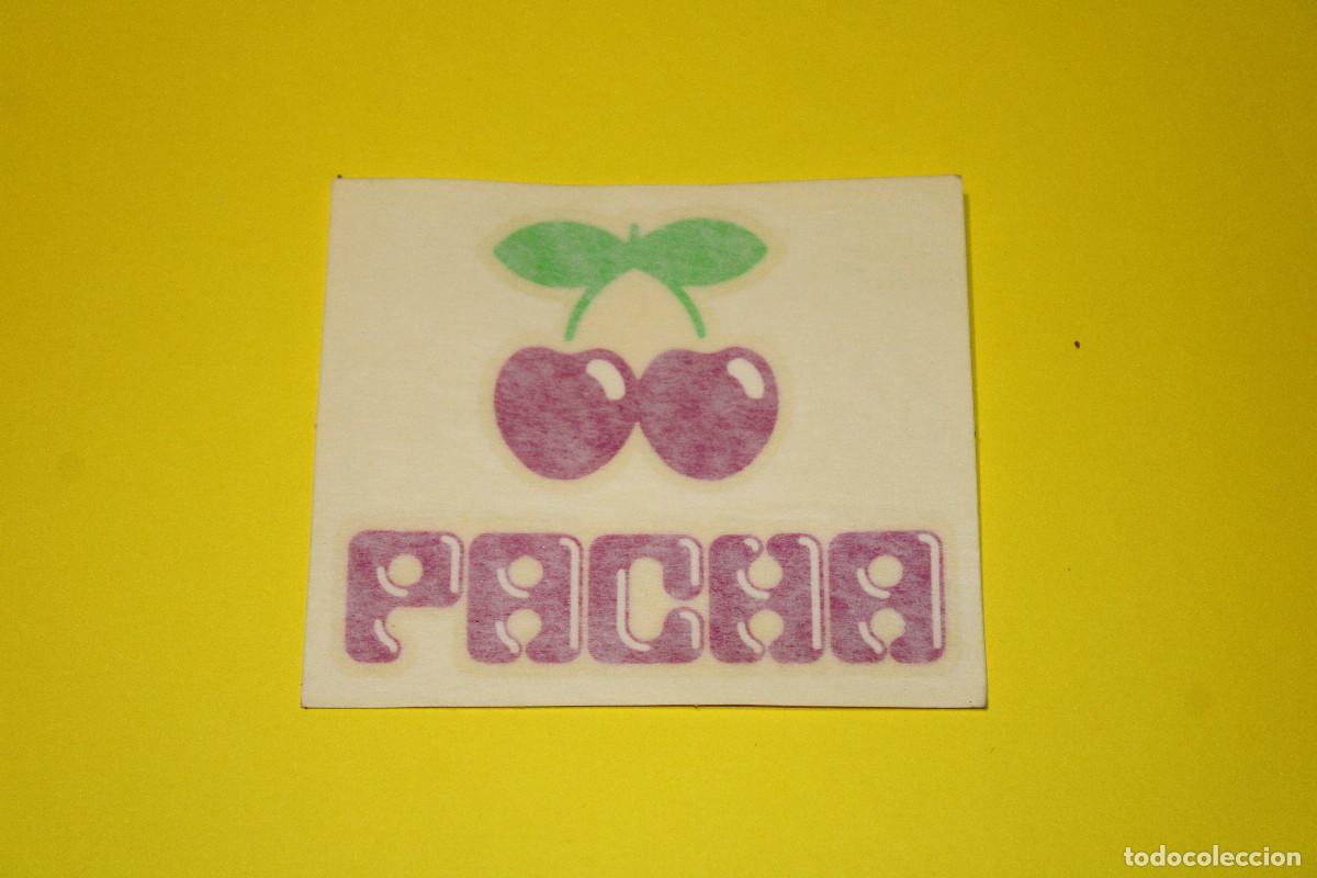 Pegatinas de colecci&oacute;n: ADHESIVO / PEGATINA PACHA con las CEREZAS | Vinilo de Corte | Color Rojo | '90S.