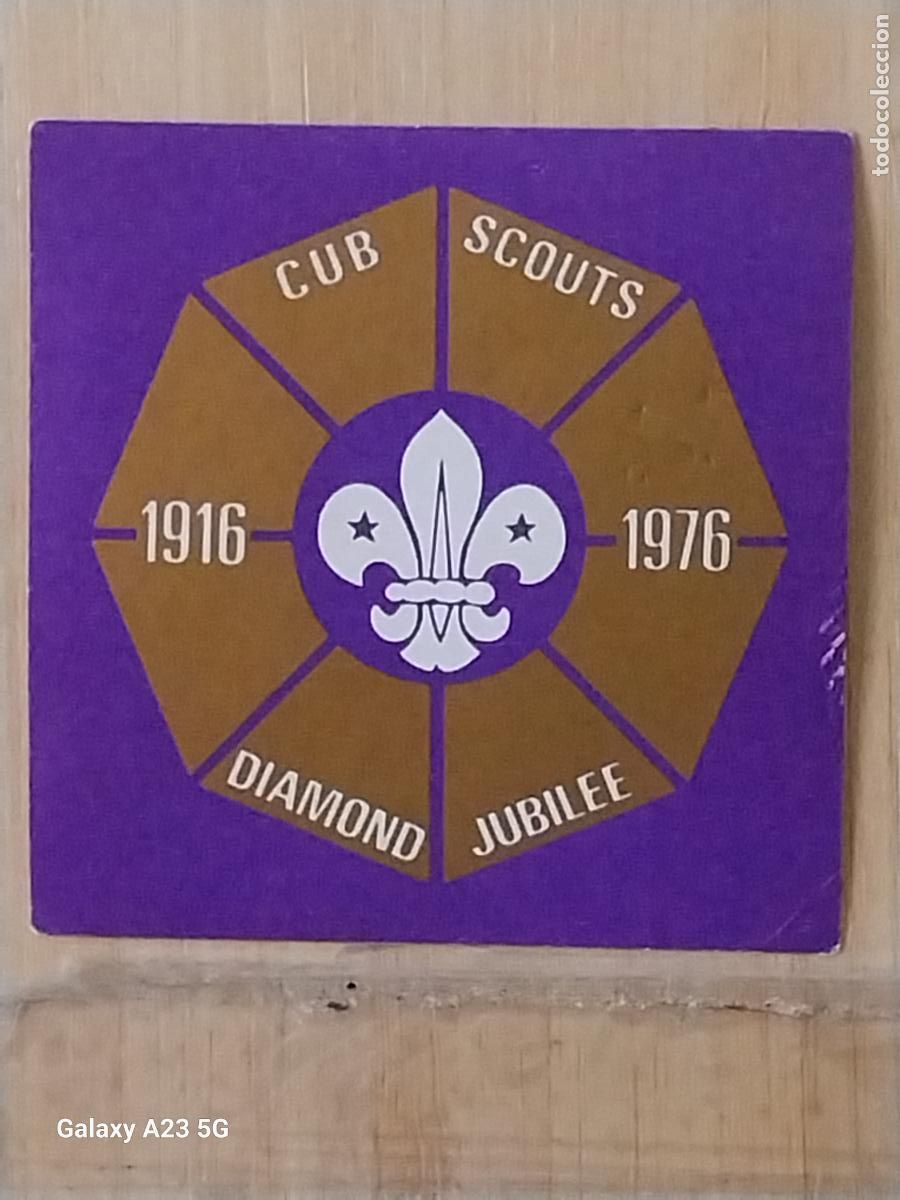 Pegatinas de colecci&oacute;n: SCOUTS GRUPO DIAMOND JUBILEE CUB PEGATINA 6.8 CMS ADHESIVO ACAMPADA MONTA&Ntilde;ISMO *