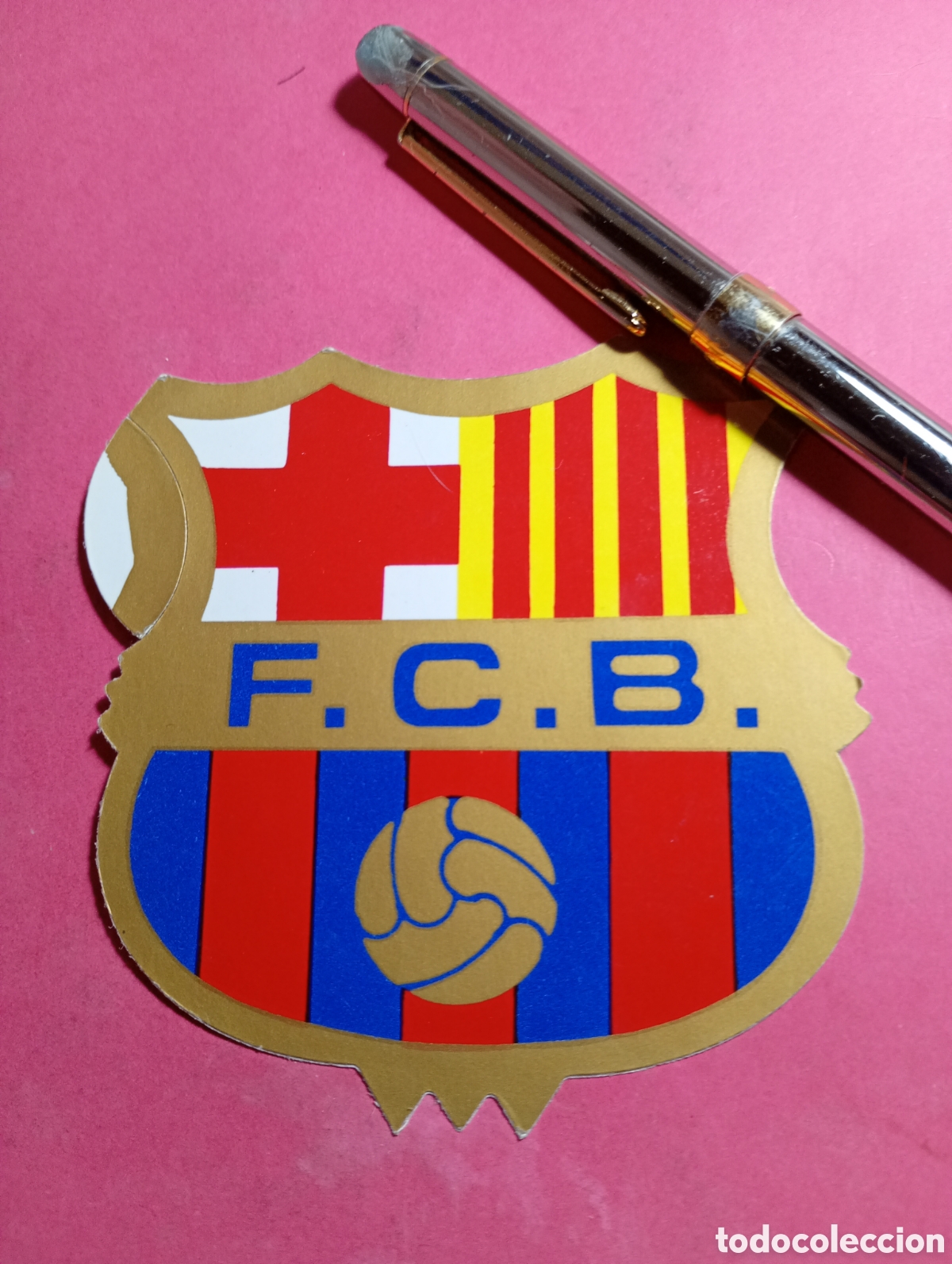 Pegatinas de colecci&oacute;n: F. C. BARCELONA ESCUDO PEGATINA BORDES TROQUELADOS SIGUENDL LA FORMA DEL DIBUJO