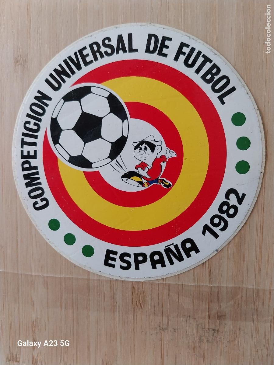 Pegatinas de colecci&oacute;n: MUNDIAL ESPA&Ntilde;A 1982 COMPETICION UNIVERSAL FUTBOL * PEGATINA 11.5 CMS