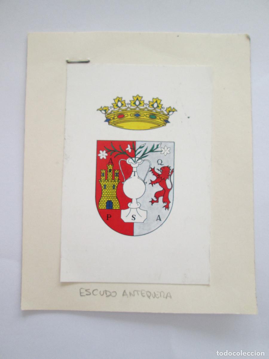 Pegatinas de colecci&oacute;n: PEGATINA ESCUDO DE PIZARRA - MALAGA - 9X6 - FALTA LA TRASERA - PEGADA SOBRE CARTON