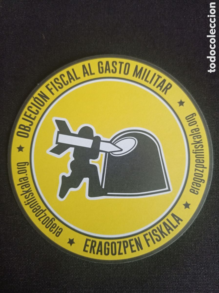 Autocolantes de cole&ccedil;&atilde;o: Pegatinas pol&iacute;ticas contra el gasto militar