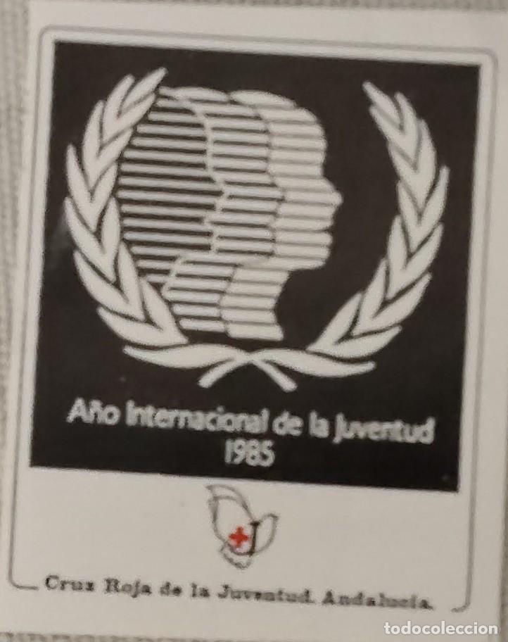 Pegatinas de colecci&oacute;n: ANTIGUA PEGATINA &rdquo;A&Ntilde;O INTERNACIONAL DE LA JUVENTUD 1985, CRUZ ROJA DE LA JUVENTUD. ANDALUC&Iacute;A&rdquo;