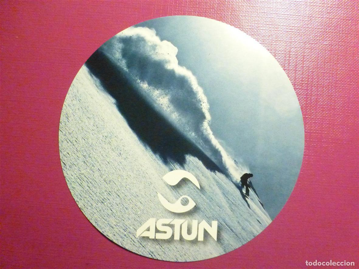 Autocollants de collection: Pegatina - Adhesivo - Alta Monta&ntilde;a, Ski, - Astun - Para esquiar a tope - Esqu&iacute; - 10 cm.