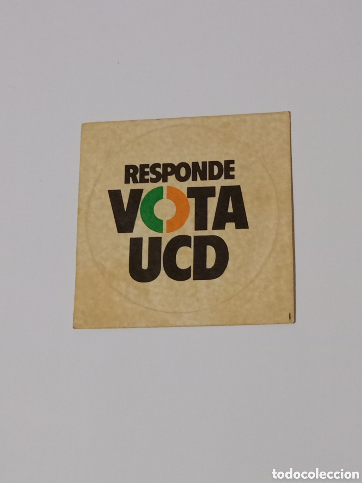 Autocollants de collection: Antigua pegatina pol&iacute;tica responde vota UCD