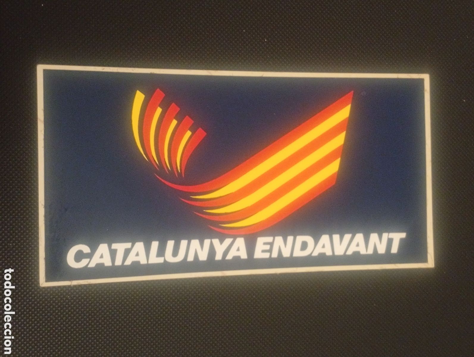 Adesivi di collezione: PEGATINA ADHESIVO CATALUNYA ENDAVANT POL&Iacute;TICA CATALU&Ntilde;A