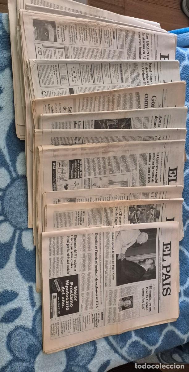 Coleccionismo de peri&oacute;dico El Pa&iacute;s: DIARIOS EL PAIS, lote de 30 periodicos el pais a&ntilde;os 80 y 90
