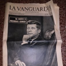 Coleccionismo Periódico La Vanguardia: LA VANGUARDIA NUM 30.316, 23 NOVIEMBRE 1963. MUERTE KENNEDY. Lote 213898598