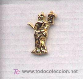 Pin's de collection: 13-1139. Pin Hecce Homo. dorado
