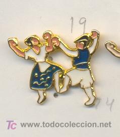 Pin's de collection: 13-fies24. Pin Pareja Baile regional azul