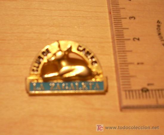 Pins de colecci&oacute;n: PIN ANTIGUO DEL CLUB DE CAMPO DE LA ZAGALETA . ESCALA EN CM.