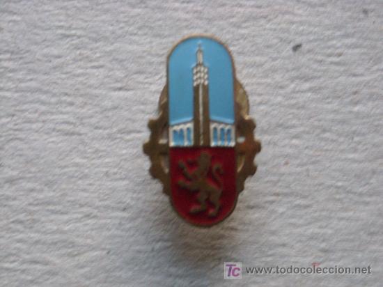 Pins de colecci&oacute;n: PIN - INSIGNIA CON EL ESCUDO DE LEON - Foto 1