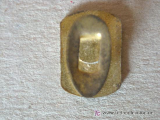 Pins de colecci&oacute;n: PIN - INSIGNIA COMERCIAL MARCA NUTRONA - Foto 2