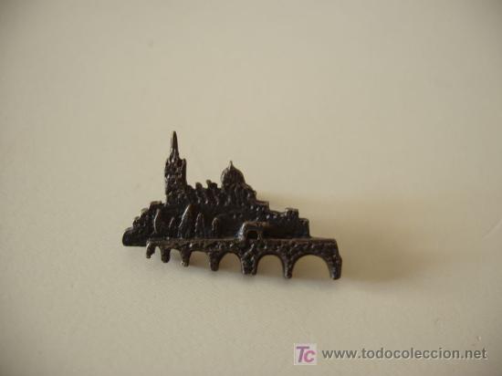 Pin's de collection: pin paisaje (creo que sevilla)
