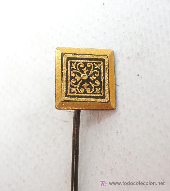 Pins de colecci&oacute;n: Alfiler damasquinado. Reverso niquelado. Toledo o Eibar.