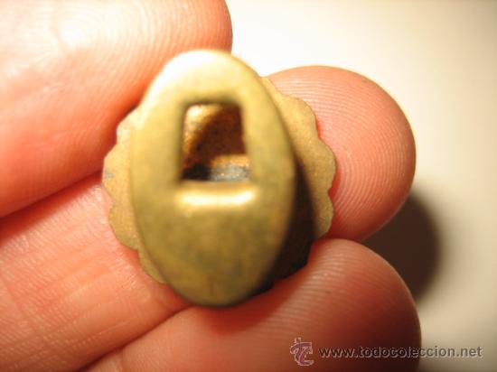 Pins de colecci&oacute;n: ANTIGUO PIN DE OJAL A M C - Foto 2
