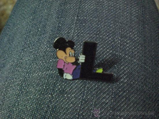 Sammlung von Pins: Pin mickey mouse Disney Dibujos animados Letra L