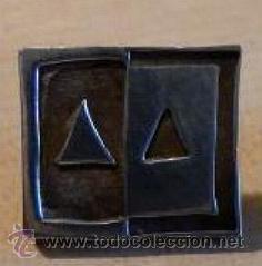 Pins de cole&ccedil;&atilde;o: PIN OFICIAL DEL COL.LEGI D' ADVOCATS D' ANDORRA (PLATA/ARGENT)