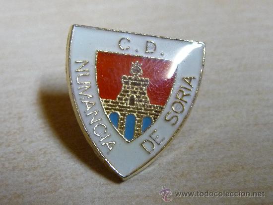 Pins de colecci&oacute;n: PIN C.D.NUMANCIA DE SORIA - Foto 1