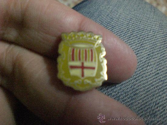 Sammlung von Pins: Pin CIUDAD PUEBLO MUNICIPIO CATALU&Ntilde;A ESCUDO ( CREO QUE ES DE MANRESA NO ESTOY SEGURO)