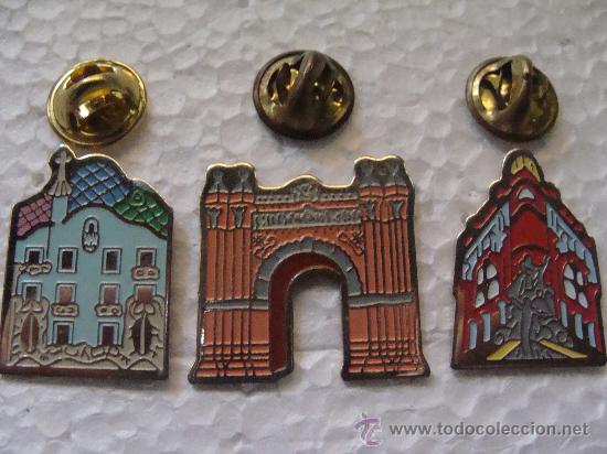 Collection pins: 3 PINS DE TURISMO. CATALU&Ntilde;A. MONUMENTOS MODERNISTAS BARCELONA. EMITIDOS POR CAIXA CATALU&Ntilde;A.
