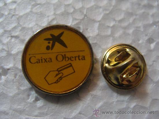 Sammlung von Pins: PIN DE BANCOS / CAJAS DE AHORRO. LA CAIXA OBRERA.