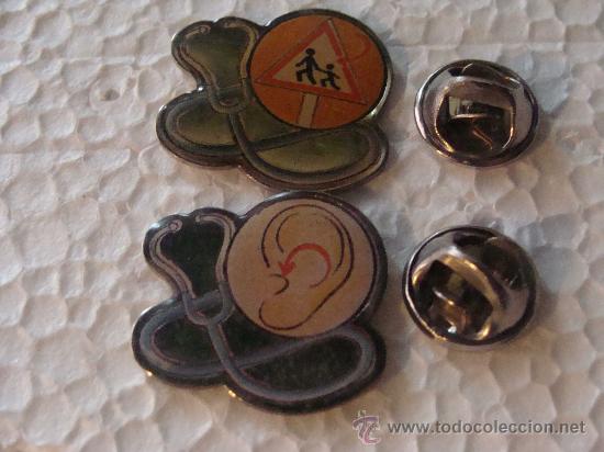 Collection pins: 2 PINS MEDICINAS / SANIDAD. FONENDO FONENDOSCOPIO M&Eacute;DICO.