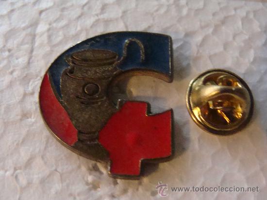 Pins de colecci&oacute;n: PIN DE DEPORTES. F&Uacute;TBOL. FC BARCELONA. CAMPEONES LETRA C. DREAM TEAM. A&Ntilde;OS 90.